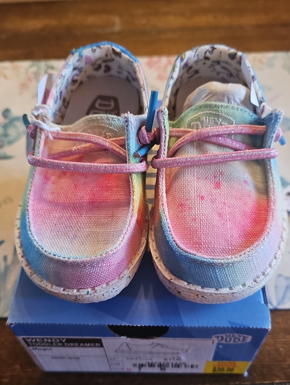 HEY DUDE WENDY TODDLER DREAMER NWT SIZE 7 SHOES